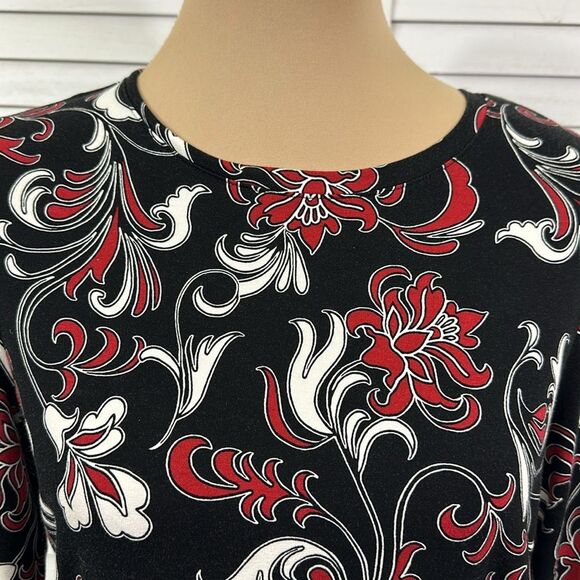 Chico's Touch of Cool™ Swirl Layering Tee Size 1 (8) NWOT - Picture 5 of 15